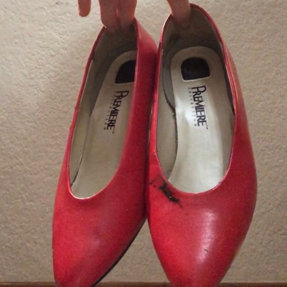 classic red heels - Picture 7 of 7